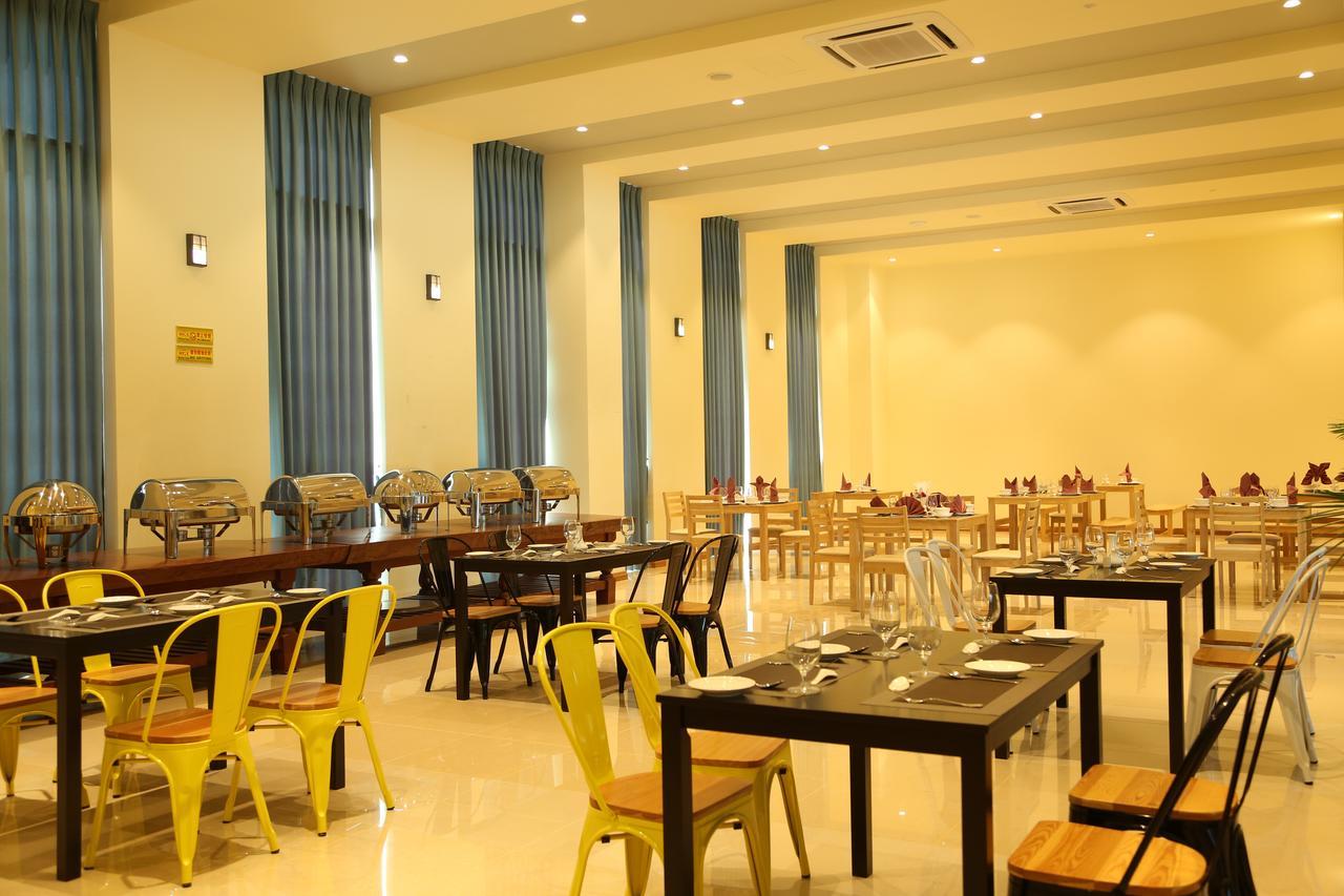 Vegas Hotel - Nay Pyi Taw Naypyidaw Экстерьер фото