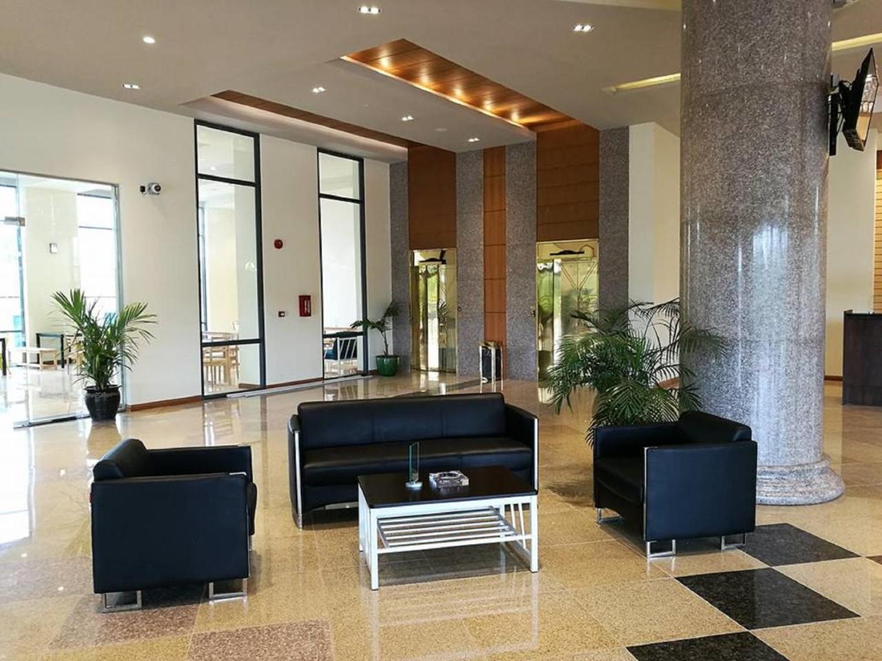 Vegas Hotel - Nay Pyi Taw Naypyidaw Экстерьер фото