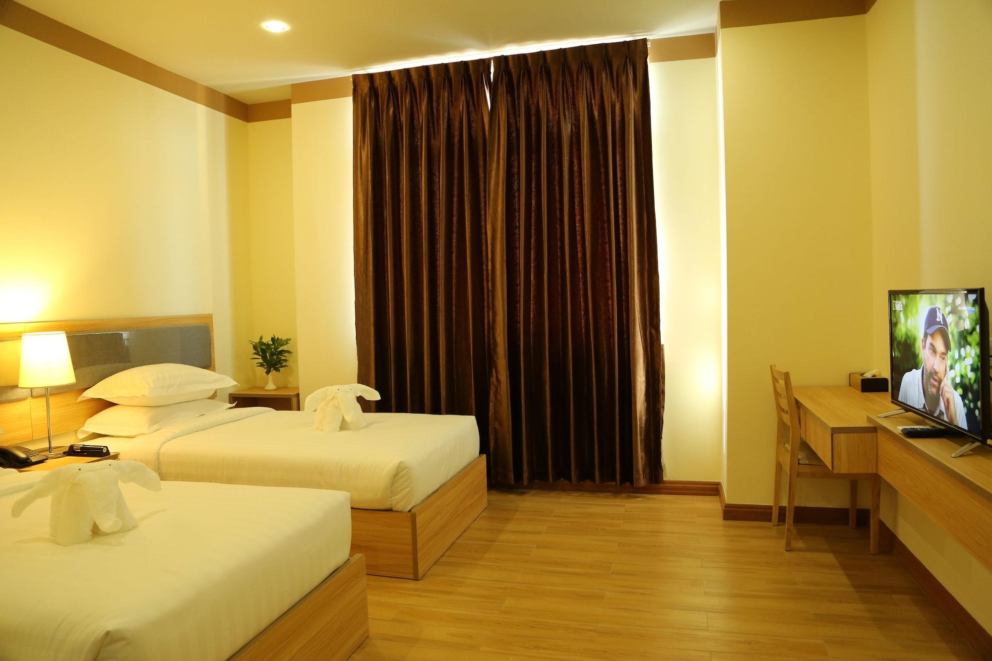 Vegas Hotel - Nay Pyi Taw Naypyidaw Экстерьер фото